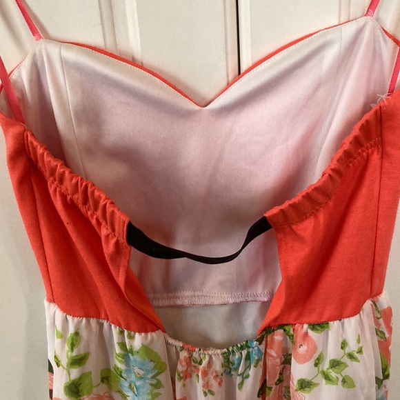 ⭐️ Summer Coral/White Floral Strapless Sheer Sweetheart Flowing Dress - Picture 10 of 14